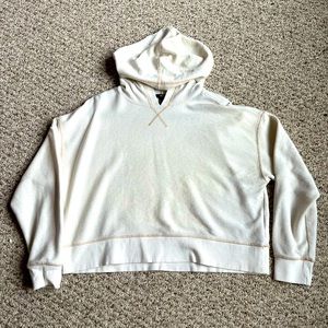 Brand new never worn- white oversized Forever 21 hoodie (size medium)